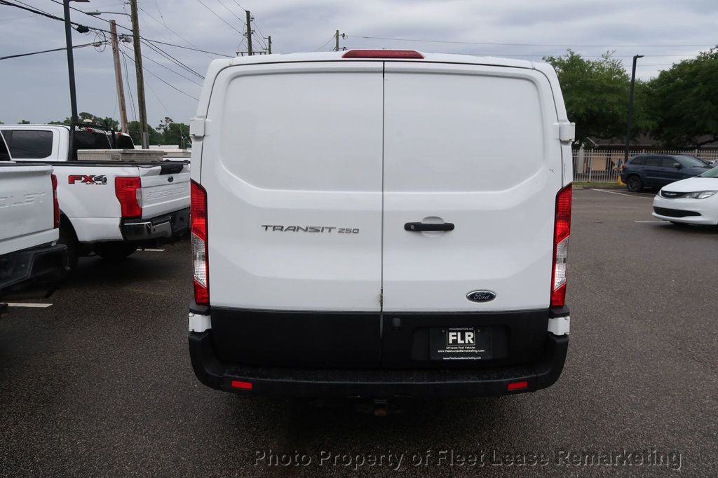 2020 Ford Transit Cargo Van Transit 250 Cargo Van Low Roof 130" - 23024420 - 3