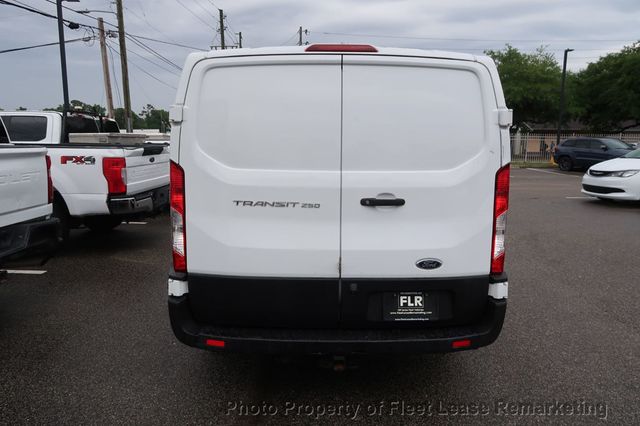 2020 Ford Transit Cargo Van Transit 250 Cargo Van Low Roof 130" - 23024420 - 3