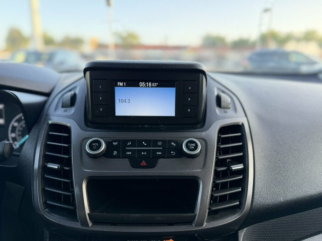 Ford Transit Connect photo 14