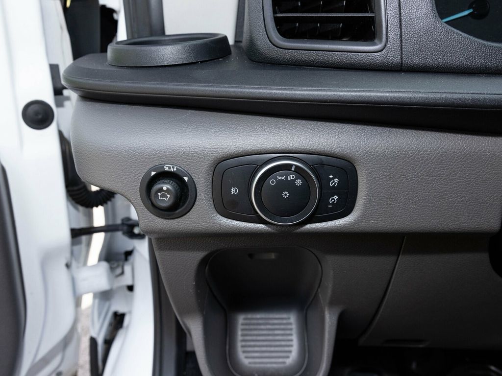 2020 Ford Transit Passenger Wagon 15 Passenger Transit Van  - 22886419 - 26