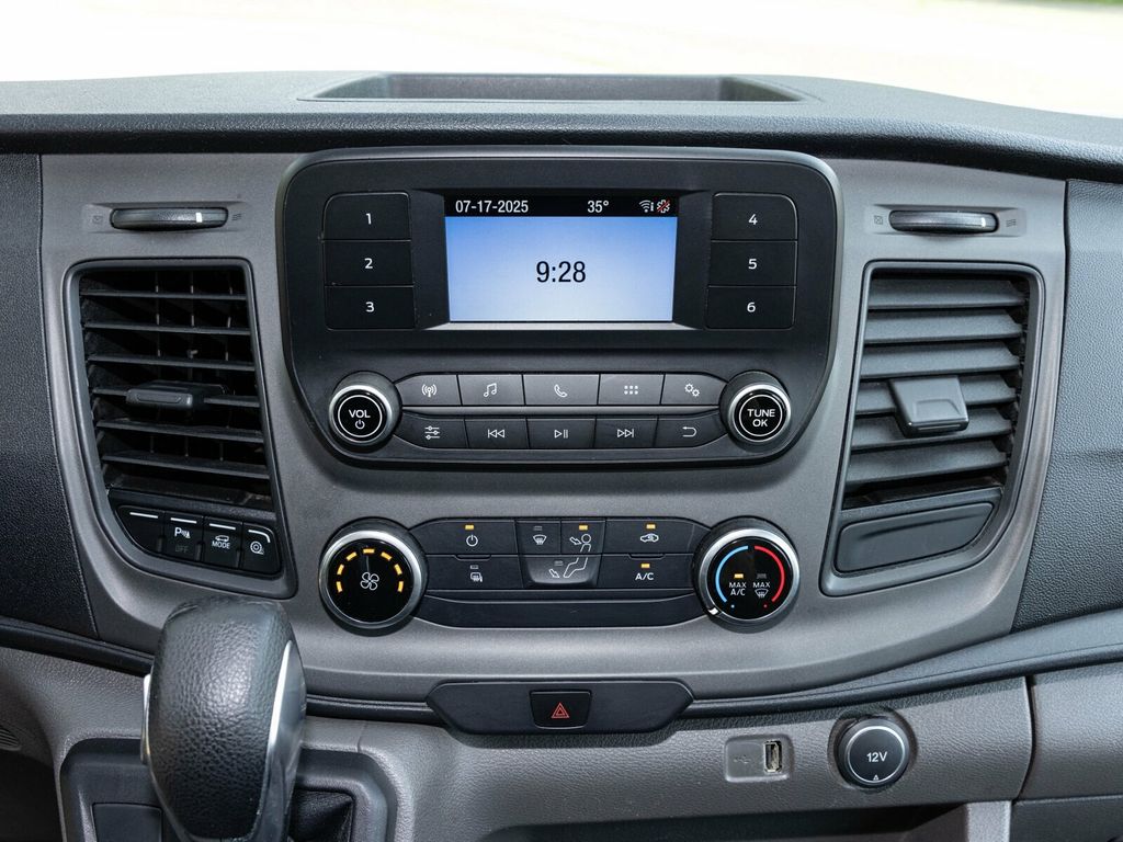 2020 Ford Transit Passenger Wagon 15 Passenger Transit Van  - 22886419 - 34