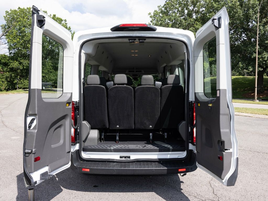 2020 Ford Transit Passenger Wagon 15 Passenger Transit Van  - 22886419 - 37