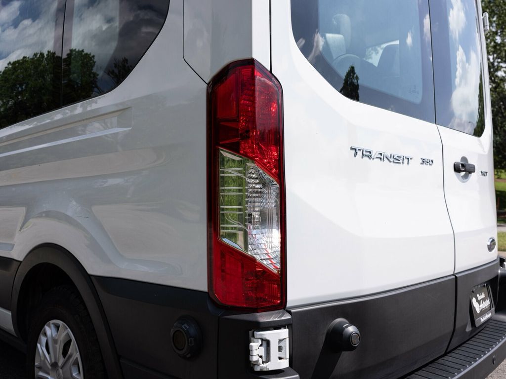 2020 Ford Transit Passenger Wagon 15 Passenger Transit Van  - 22886419 - 39