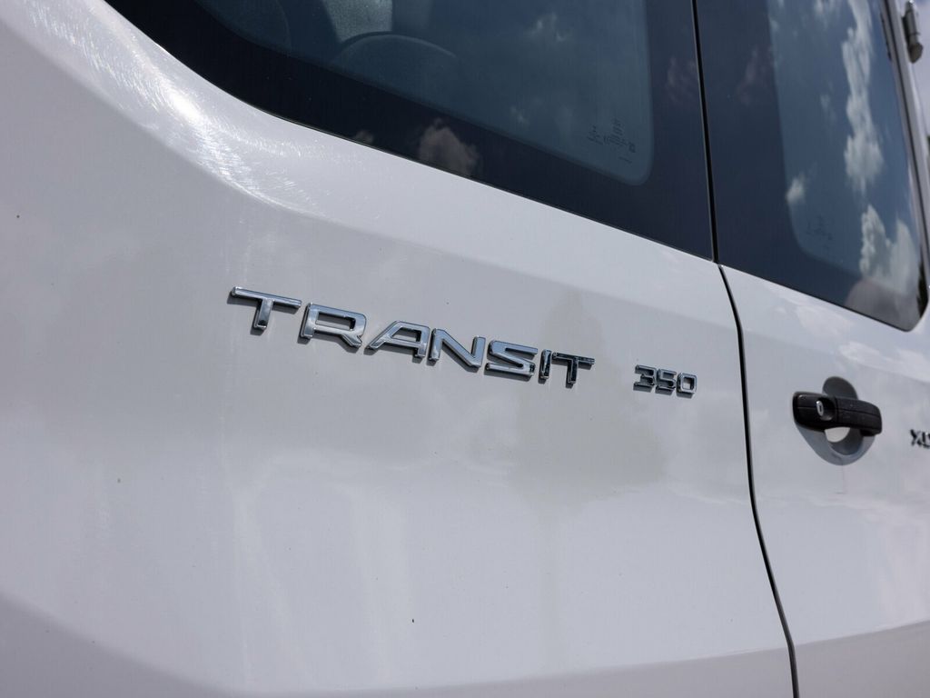 2020 Ford Transit Passenger Wagon 15 Passenger Transit Van  - 22886419 - 40