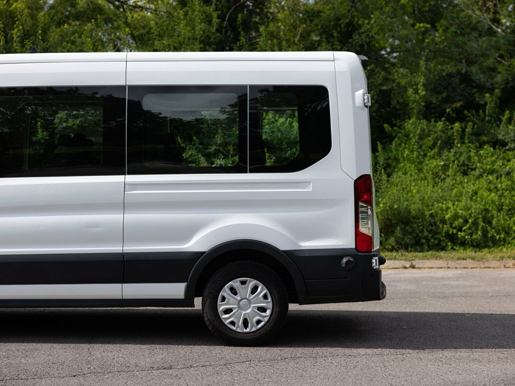 2020 Ford Transit Passenger Wagon 15 Passenger Transit Van  - 22886419 - 4