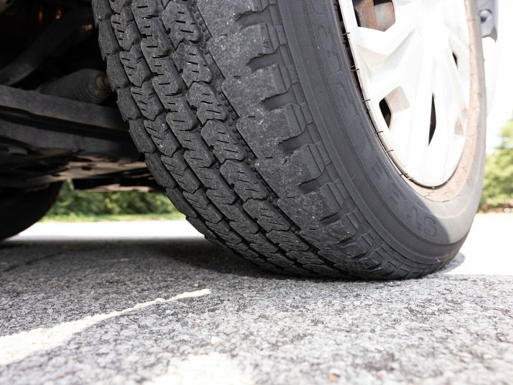 2020 Ford Transit Passenger Wagon 15 Passenger Transit Van  - 22886419 - 52