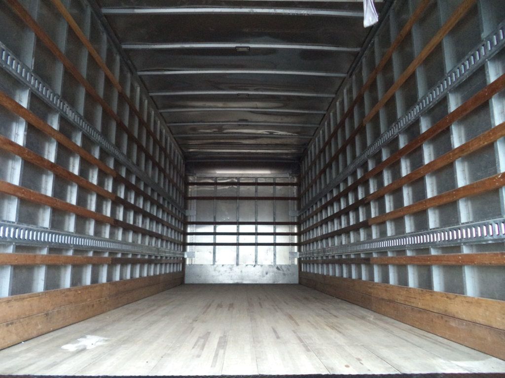 2020 Freightliner Business Class M2 106 w/ 26ft Dry Freight NO CDL Box Truck w/ Lift Gate - 23045130 - 24