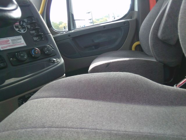 2020 Freightliner CA126DC daycab 2020 FREIGHTLINER DAY CAB - 22707221 - 7