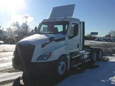 2020 Freightliner Cascadia