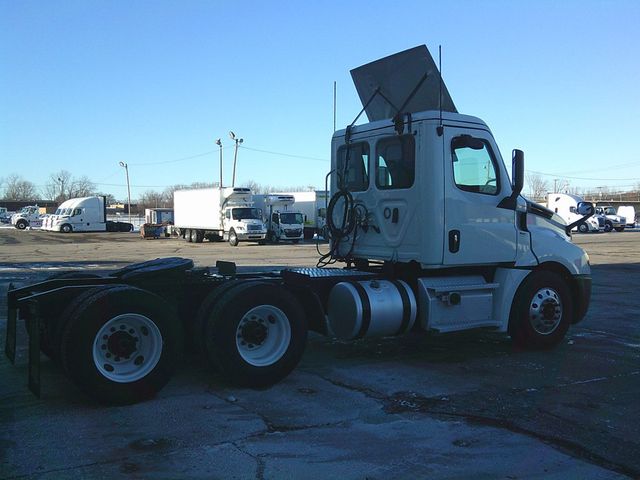 2020 Freightliner Cascadia 2020 FREIGHTLINER DAY CAB - 22955594 - 4