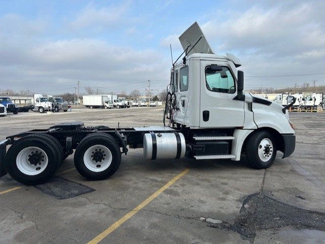 2020 Freightliner CASCADIA 2020 FREIGHTLINER DAY CAB - 22964405 - 3