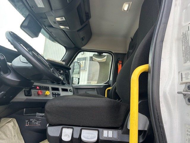 2020 Freightliner CASCADIA 2020 FREIGHTLINER DAY CAB - 22964405 - 7