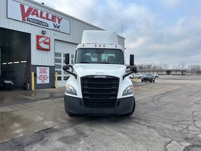 2020 Freightliner CASCADIA 2020 FREIGHTLINER DAY CAB - 22964412 - 2