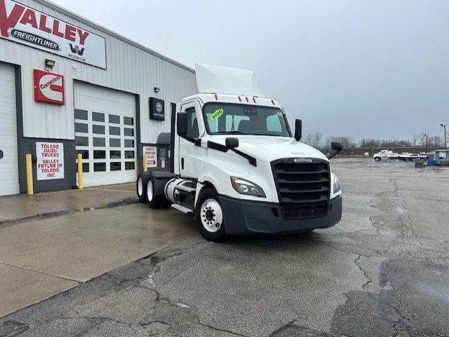 2020 Freightliner Cascadia 2020 FREIGHTLINER DAY CAB - 23007493 - 2