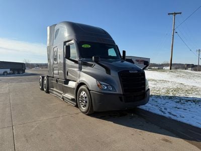 2020 Freightliner Cascadia