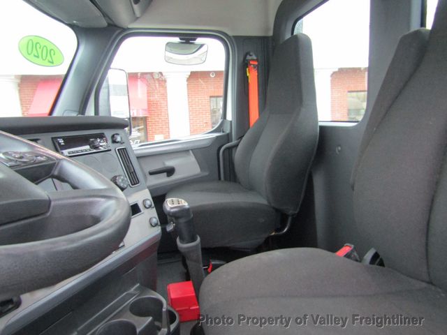 2020 Freightliner Cascadia 126  - 22929412 - 11