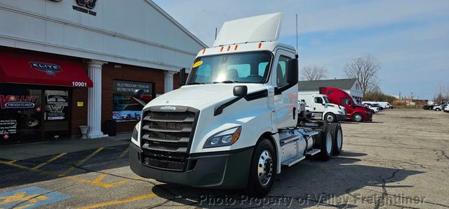 2020 Freightliner Cascadia 126  - 23006938 - 2