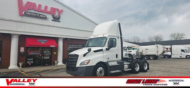2020 Freightliner Cascadia 126  - 23014839 - 0