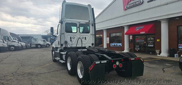 2020 Freightliner Cascadia 126  - 23014839 - 9
