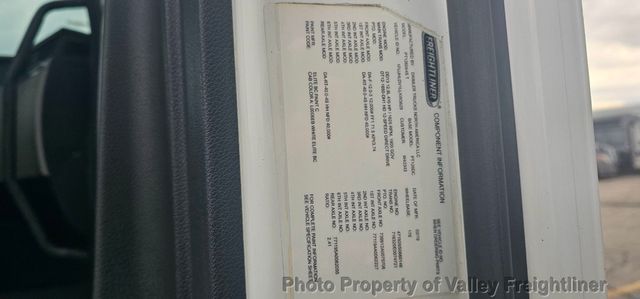 2020 Freightliner Cascadia 126  - 23014839 - 12