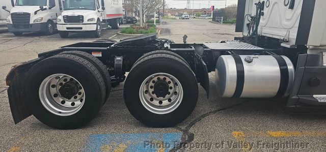 2020 Freightliner Cascadia 126  - 23014839 - 6