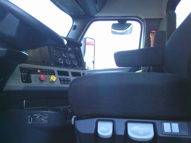 2020 Freightliner PT126DC 2020 FREIGHTLINER DAY CAB - 22955594 - 7