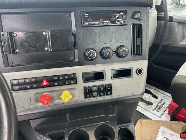 2020 Freightliner PT126DC 2020 FREIGHTLINER DAY CAB - 23007493 - 9