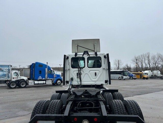 2020 Freightliner PT126DC 2020 FREIGHTLINER DAY CAB - 23007493 - 5