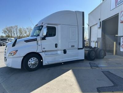 2020 Freightliner PT126SLP