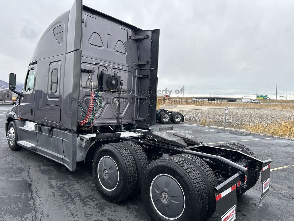 2020 Freightliner Cascadia evolves into technological tour de