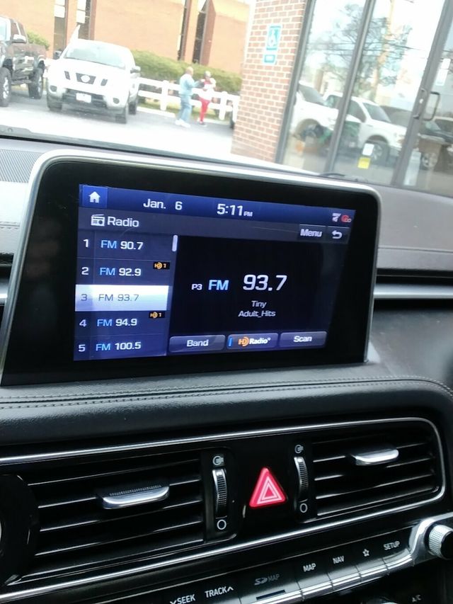 2020 Genesis G70 2.0T RWD - 22968100 - 19