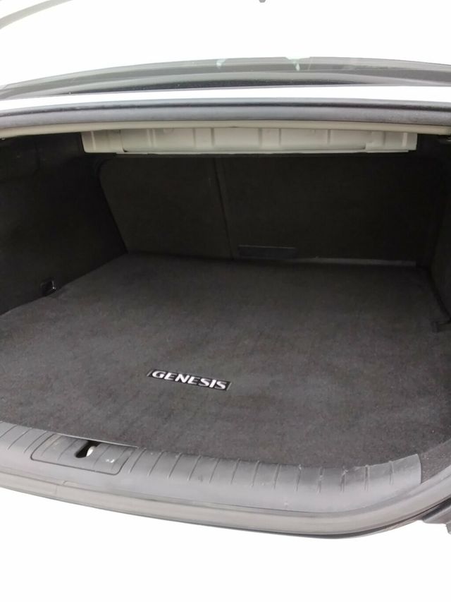 2020 Genesis G70 2.0T RWD - 22968100 - 28