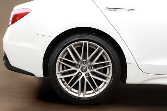 2020 Genesis G70 2.0T RWD - 23049769 - 14