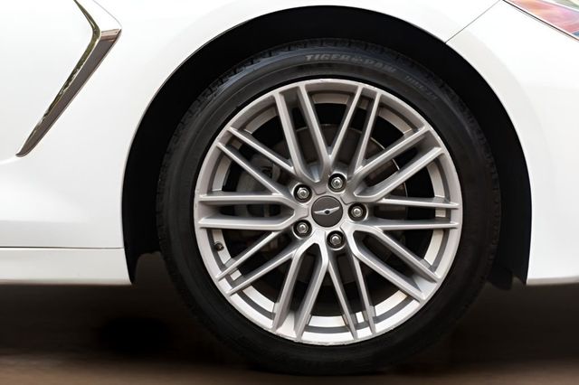 2020 Genesis G70 2.0T RWD - 23049769 - 17