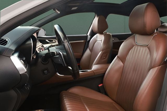 2020 Genesis G70 2.0T RWD - 23049769 - 1