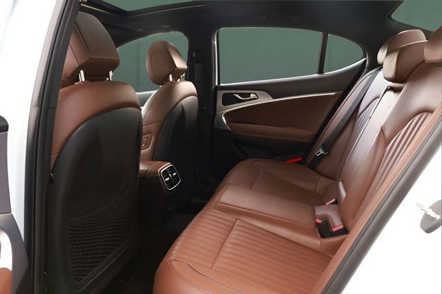 2020 Genesis G70 2.0T RWD - 23049769 - 20