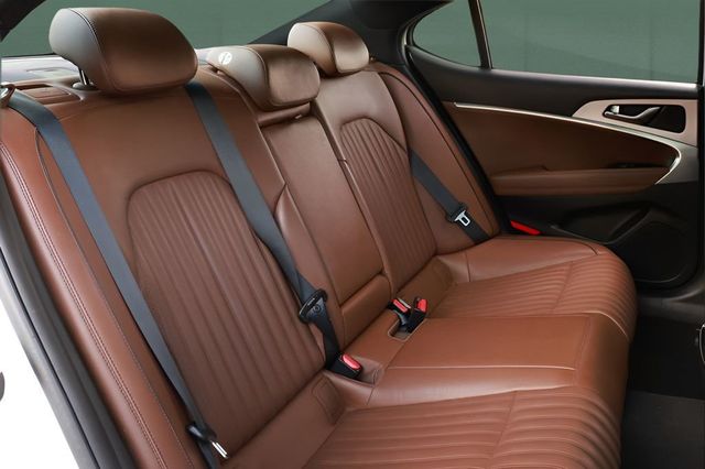 2020 Genesis G70 2.0T RWD - 23049769 - 21