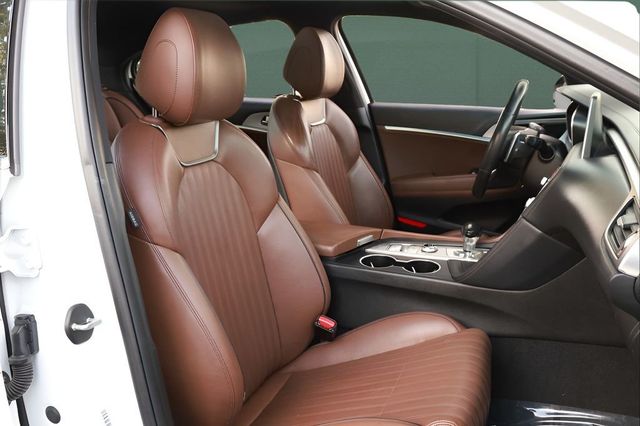 2020 Genesis G70 2.0T RWD - 23049769 - 24