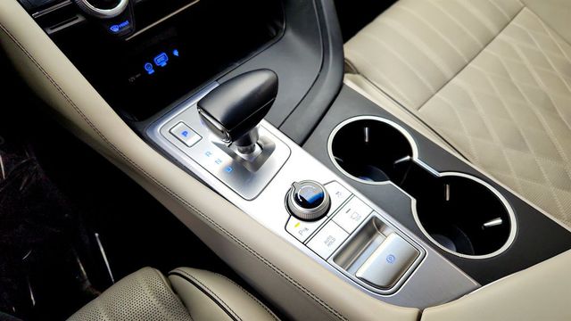 2020 Genesis G70 3.3T AWD w/ Elite & Prestige Packages, Ventilated Seats & HUD - 22998015 - 16