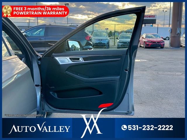 2020 Genesis G80 3.8 Sedan 4D - 22939024 - 17