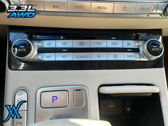 2020 Genesis G90 3.3T Premium Sedan 4D - 23098441 - 41