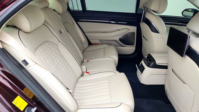 2020 Genesis G90 5.0L Ultimate AWD - 23057231 - 24
