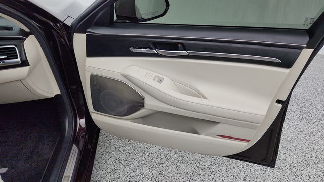 2020 Genesis G90 5.0L Ultimate AWD - 23057231 - 28