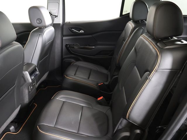 2020 GMC Acadia AWD 4dr AT4 - 22967002 - 37