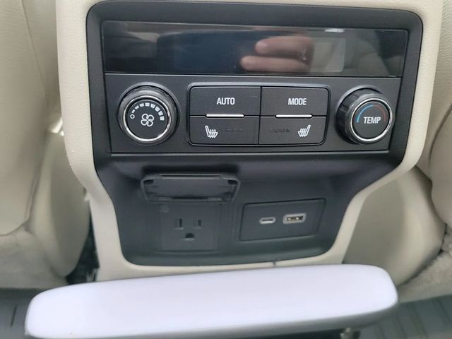 2020 GMC Acadia Denali Sport Utility 4D - 23031799 - 25