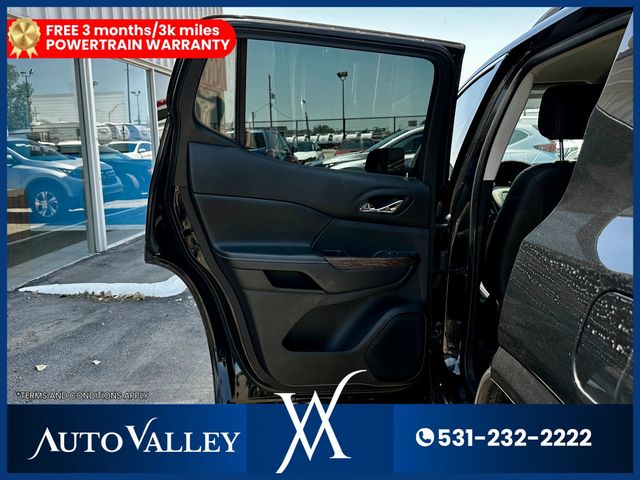 2020 GMC Acadia Denali Sport Utility 4D - 22939049 - 19