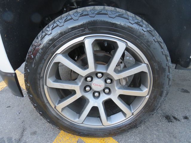 2020 GMC Canyon 4WD Crew Cab 128" Denali(clear title) - 22958987 - 14