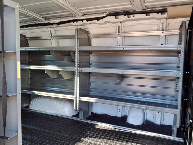 2020 GMC Savana Cargo Van RWD 2500 135" - 22996471 - 17