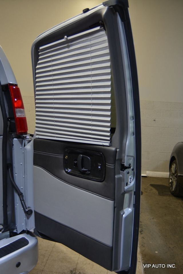 2020 GMC Savana Cargo Van RWD 2500 155" - 22933812 - 9