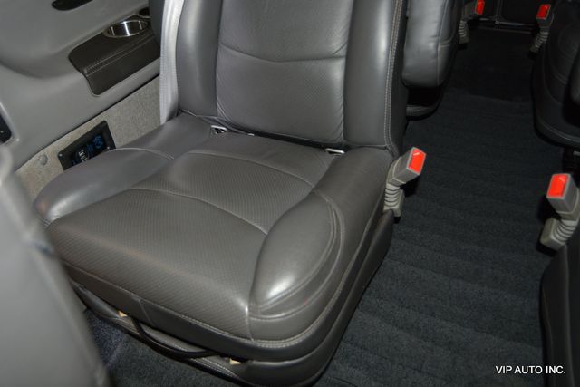 2020 GMC Savana Cargo Van RWD 2500 155" - 22933812 - 36